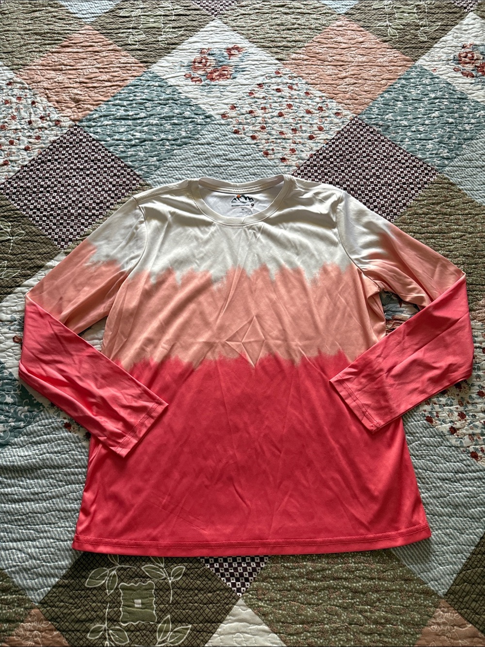 Mountain & isles Dip-Dye Long Sleeve athletic Top size XL